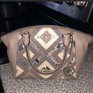 Mk purse